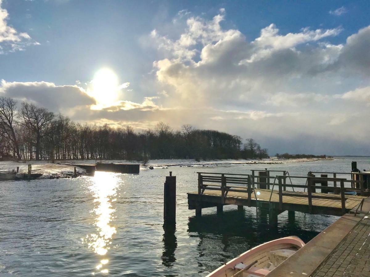 Strandnahe Ferienwohnung Ruegen Dranske Exterior foto